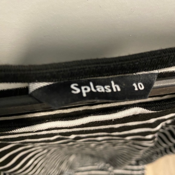 Long sleeveless t-shirt - Picture 3 of 3